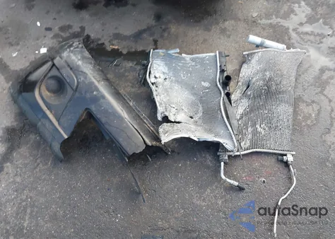 2011 Nissan Versa 1.8S z USA, uszkodzony, nr VIN 3N1BC1CP5BL389404